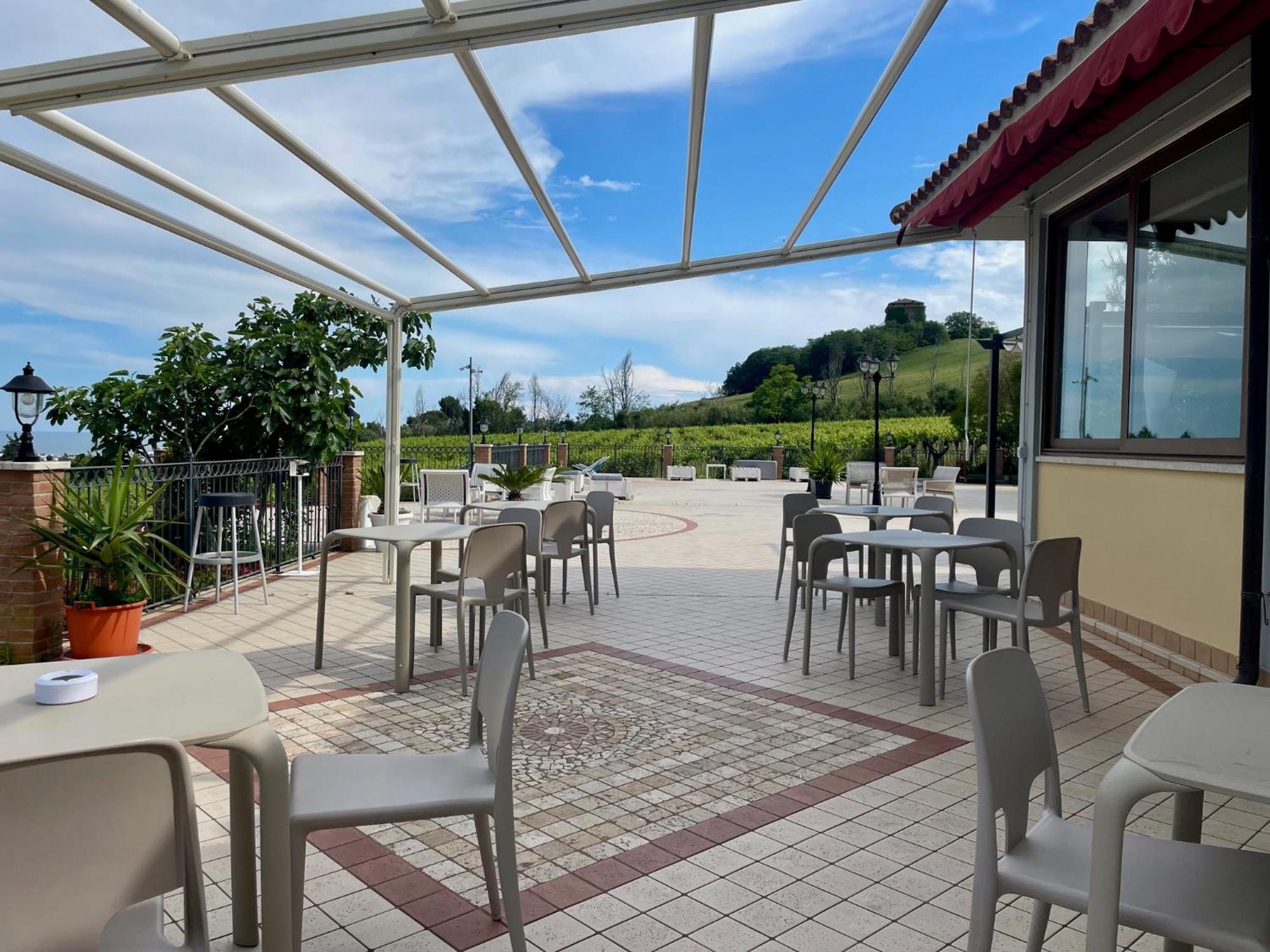 Vigneto - Italian Restaurant & B&B Villa Rosa Di Martinsicuro Kültér fotó